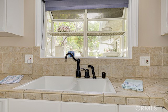 Detail Gallery Image 13 of 26 For 2024 via Mariposa W. #B,  Laguna Woods,  CA 02637 - 2 Beds | 2 Baths