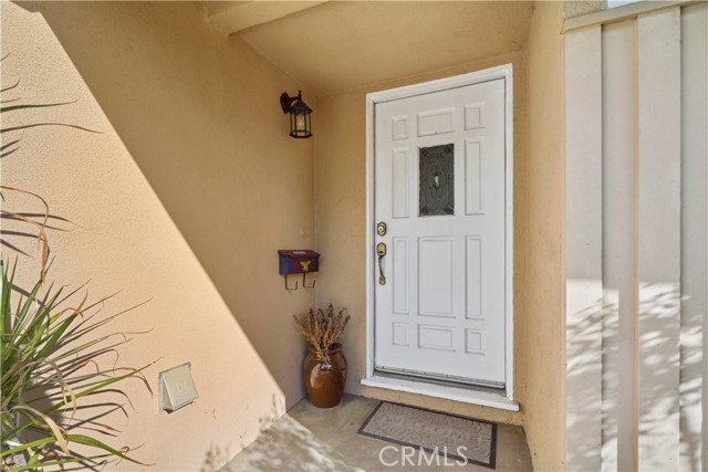 Detail Gallery Image 3 of 45 For 16433 Kingsbury St, Granada Hills,  CA 91344 - 4 Beds | 2 Baths