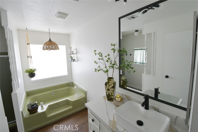 Detail Gallery Image 17 of 42 For 43715 Payne Ave, Hemet,  CA 92544 - 2 Beds | 2 Baths