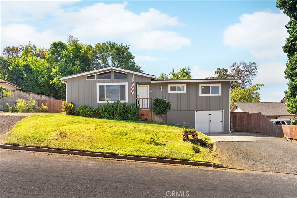 22 Oak Park Way