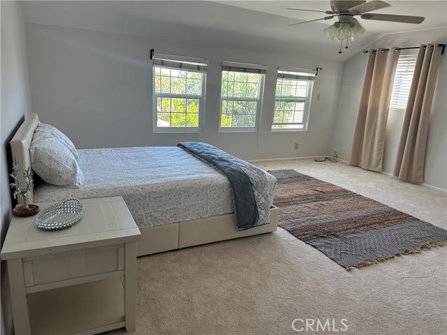 Detail Gallery Image 10 of 13 For 1125 Churchs Ct, Burbank,  CA 91501 - 3 Beds | 3 Baths