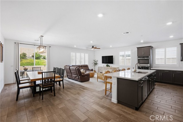 Detail Gallery Image 6 of 43 For 16746 Mistletoe, Fontana,  CA 92336 - 3 Beds | 2 Baths