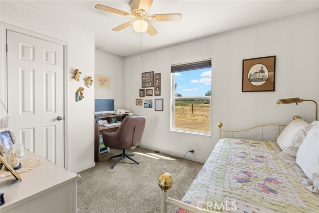 6197 County Road 4, Orland CA: https://media.crmls.org/medias/b71bd5d5-6d0f-4735-aee3-a01007a600eb.jpg