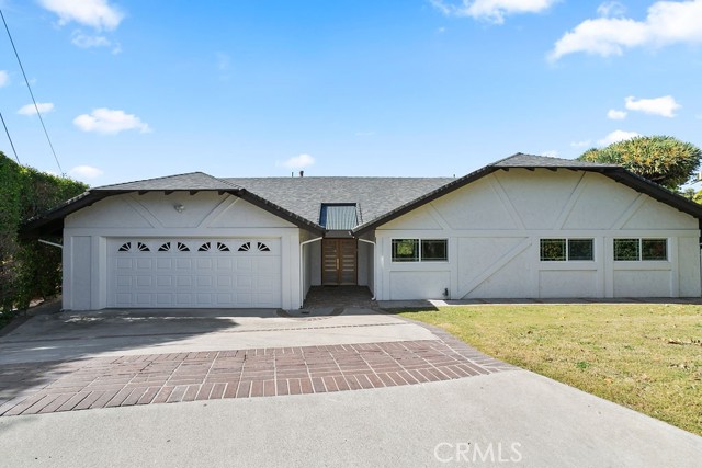 1101 Kenwood Place, Fullerton CA: https://media.crmls.org/medias/b71cc9a6-b86d-4699-89ba-6d8be48a2981.jpg