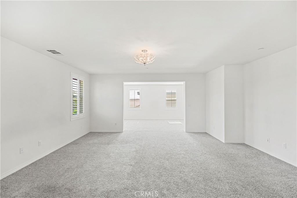 MLS #WS25243385 image #50