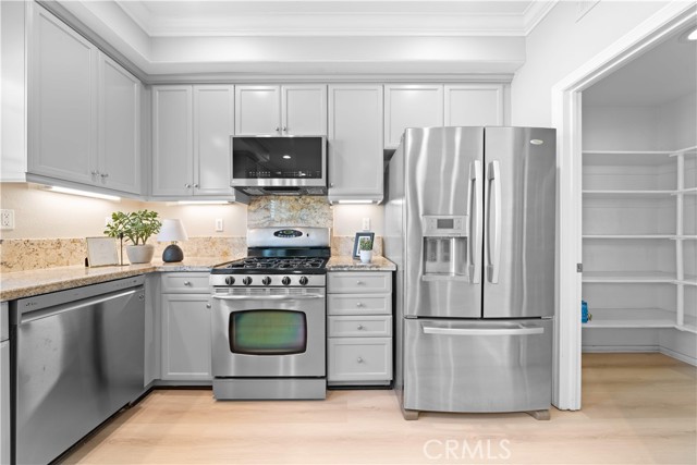 Detail Gallery Image 12 of 38 For 15212 Cambridge St, Tustin,  CA 92782 - 2 Beds | 2/1 Baths
