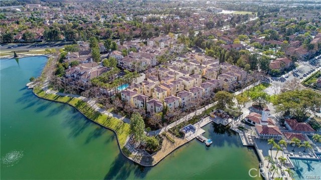 225 Montana Del Lago Drive, Rancho Santa Margarita CA: https://media.crmls.org/medias/b71eeab9-a8bc-410b-bd01-1477351109dd.jpg