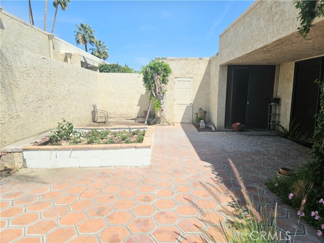 Detail Gallery Image 21 of 29 For 410 N Hermosa Dr, Palm Springs,  CA 92262 - 2 Beds | 2 Baths