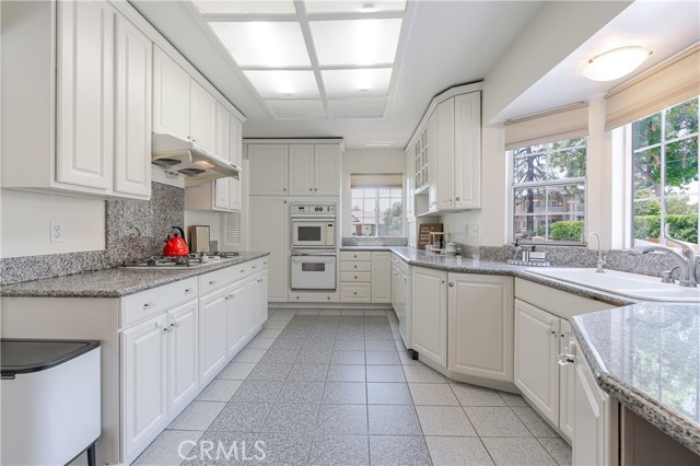367 W Camino Real Avenue, Arcadia CA: https://media.crmls.org/medias/b721c05e-3588-4cdc-8091-e161571b1217.jpg