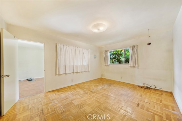 801 S Bradshawe Avenue, Monterey Park CA: https://media.crmls.org/medias/b721c3a8-28ed-4485-ac93-89f89f8c8b3c.jpg