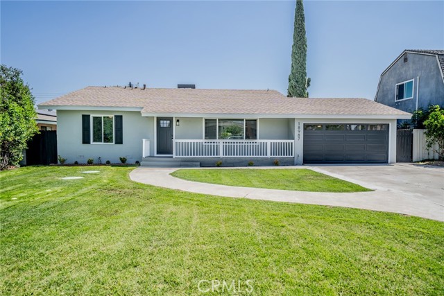 Detail Gallery Image 1 of 30 For 18987 Mindanao St, Bloomington,  CA 92316 - 4 Beds | 2 Baths