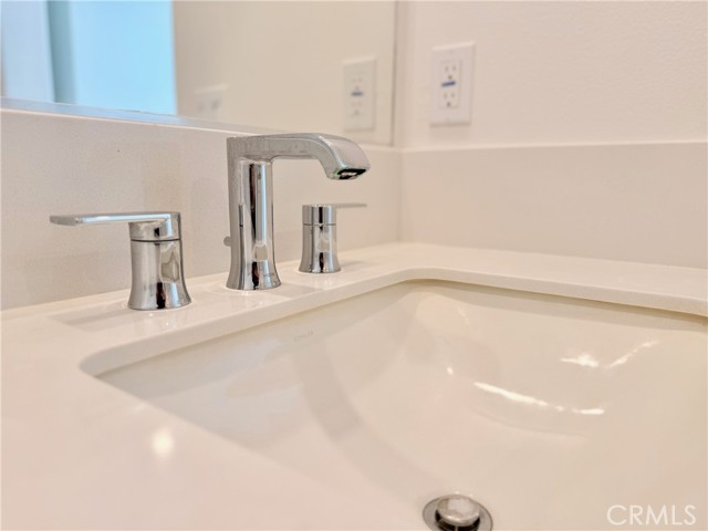 Detail Gallery Image 23 of 32 For 1677 W Lincoln #103,  Anaheim,  CA 92801 - 2 Beds | 2/1 Baths