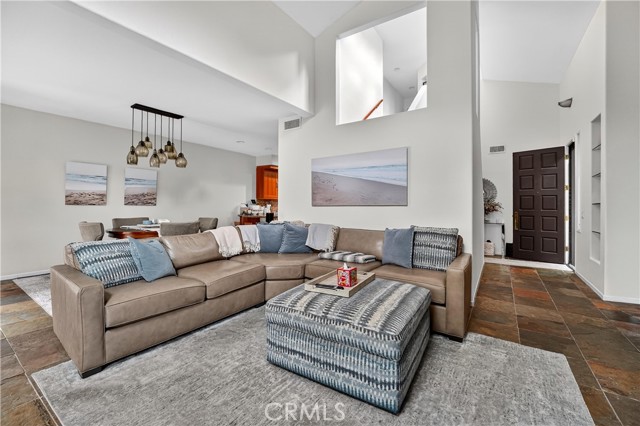 Detail Gallery Image 10 of 32 For 23039 Park Privado, Calabasas,  CA 91302 - 3 Beds | 3 Baths