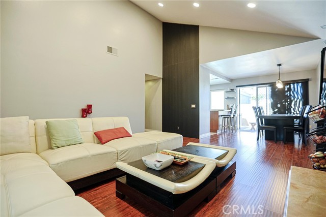 Image 11 of 53 For 12 Silverwood 19