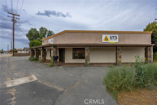 4490 E Florida Avenue, Hemet, California 92544, ,Commercial Lease,For Rent,4490 E Florida Avenue,CRPW24135694