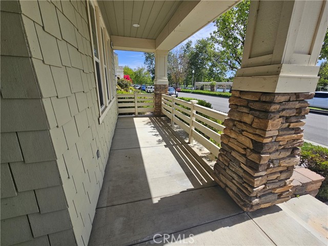 Detail Gallery Image 2 of 37 For 28882 Lakefront, Temecula,  CA 92591 - 3 Beds | 2/1 Baths