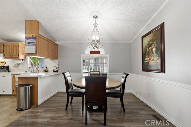 Detail Gallery Image 19 of 42 For 1855 E Riverside Dr #348,  Ontario,  CA 91761 - 3 Beds | 2 Baths