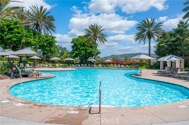 2 Corte Arbertura, San Clemente CA: https://media.crmls.org/medias/b724e99b-8fcc-4661-854e-2cdbc2ba69b7.jpg