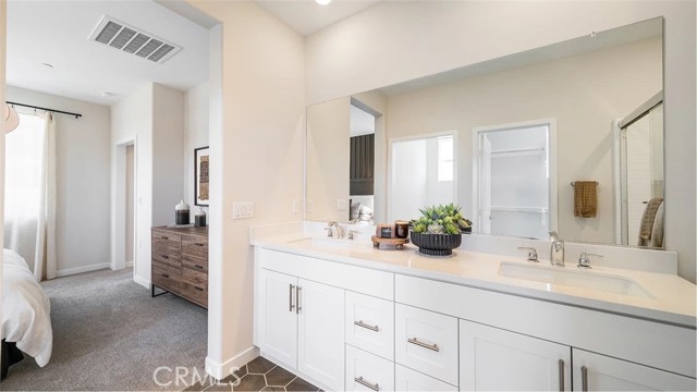 Detail Gallery Image 13 of 19 For 4513 S Patterson Paseo, Ontario,  CA 91762 - 4 Beds | 2/1 Baths