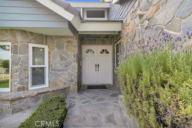 Detail Gallery Image 4 of 49 For 2707 Bitternut Cir, Simi Valley,  CA 93065 - 4 Beds | 3 Baths