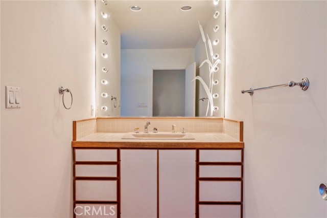 Detail Gallery Image 23 of 44 For 821 Novelda Rd, Alhambra,  CA 91801 - 3 Beds | 2 Baths