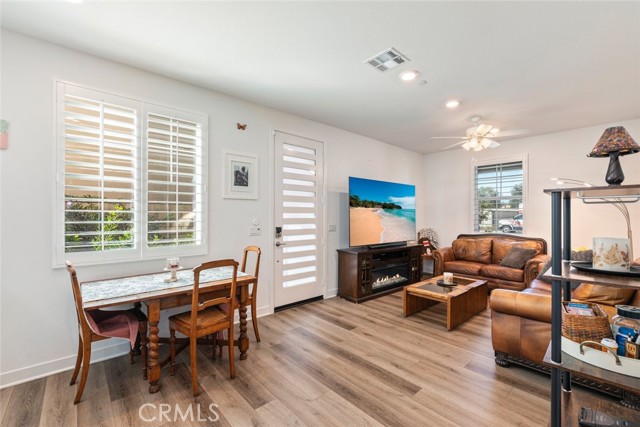 Detail Gallery Image 24 of 56 For 26219 Silver Birch, Menifee,  CA 92584 - 6 Beds | 4/1 Baths