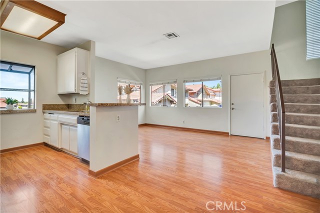 Detail Gallery Image 1 of 16 For 62 Maegan Pl #4,  Thousand Oaks,  CA 91362 - 3 Beds | 2/1 Baths
