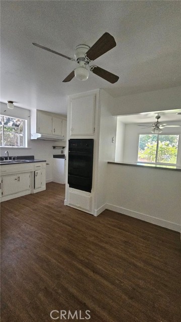 6179 Platt Avenue, Woodland Hills CA: https://media.crmls.org/medias/b727ccd9-1c98-4310-ad41-c94b149d8065.jpg