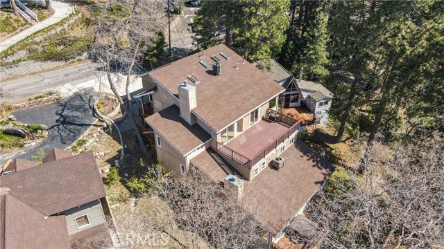 2461 Spring Oak Drive, Running Springs CA: https://media.crmls.org/medias/b728c94f-6edf-4e51-85ec-b42a06cc1ffd.jpg