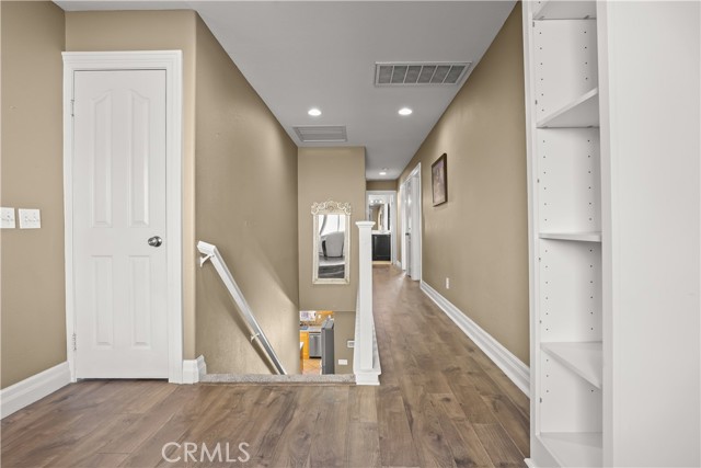 Detail Gallery Image 15 of 72 For 29724 Castlebury, Castaic,  CA 91384 - 4 Beds | 3 Baths