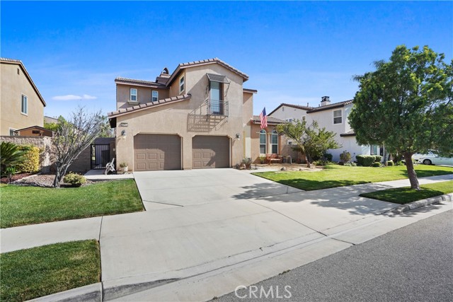 6752 Fleuve Circle, Eastvale, CA 92880