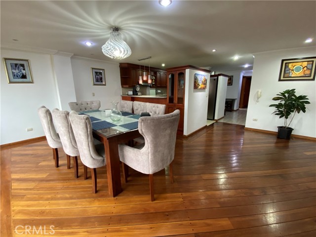 Detail Gallery Image 7 of 23 For 1 P. Gomez D, Cuenca, Ecuador, –,  – 00000 - 2 Beds | 2/1 Baths