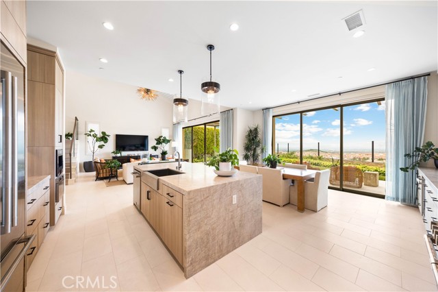 137 Prestigo, Irvine CA: https://media.crmls.org/medias/b72a459d-c71d-4470-902c-dafca8e59bd6.jpg