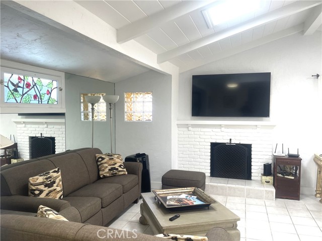 Detail Gallery Image 7 of 57 For 2711 Seaview Ave, Corona Del Mar,  CA 92625 - 2 Beds | 2 Baths