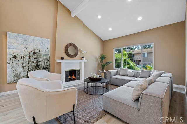 Detail Gallery Image 5 of 45 For 16511 Halsey, Granada Hills,  CA 91344 - 5 Beds | 3 Baths