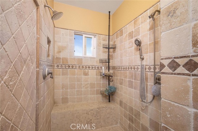 Detail Gallery Image 42 of 70 For 43242 Mayberry Ave., Hemet,  CA 92544 - 5 Beds | 5/1 Baths