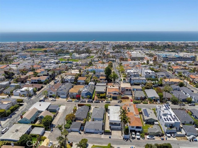 Detail Gallery Image 38 of 39 For 1430 Bonnie Brae, Hermosa Beach,  CA 90254 - 3 Beds | 3 Baths