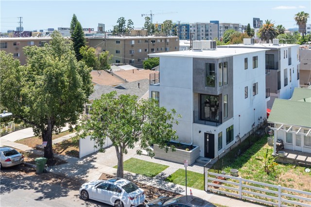 1153 N Orange, Los Angeles, CA 90038