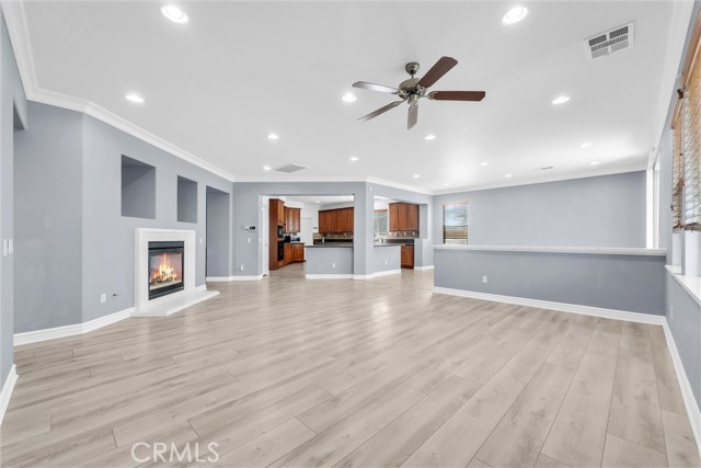 Detail Gallery Image 12 of 42 For 519 Cedarbrook Ln, Corona,  CA 92879 - 4 Beds | 2/1 Baths