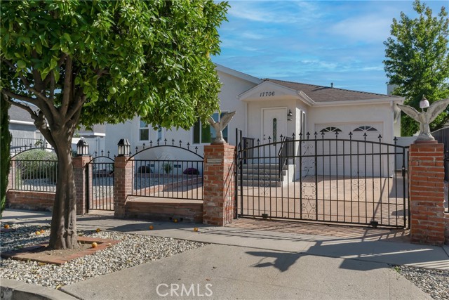 17706 Collins Street photo 37