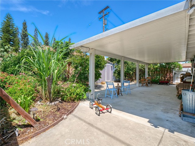 401 E Cherry Avenue, Monrovia CA: https://media.crmls.org/medias/b730041e-5ec8-4999-aa25-e2e123868847.jpg