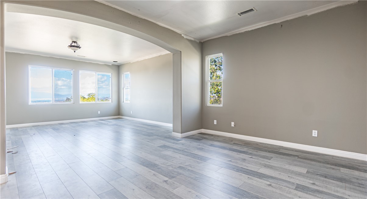 Detail Gallery Image 24 of 64 For 1059 Stowell Ranch Cir, Corona,  CA 92881 - 5 Beds | 5/1 Baths