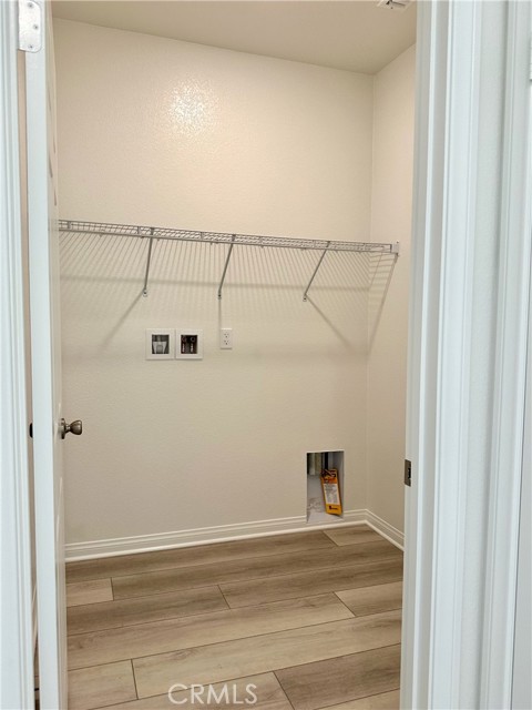 Detail Gallery Image 12 of 19 For 19549 Sunkissed Ridge Dr, Riverside,  CA 92507 - 3 Beds | 2 Baths