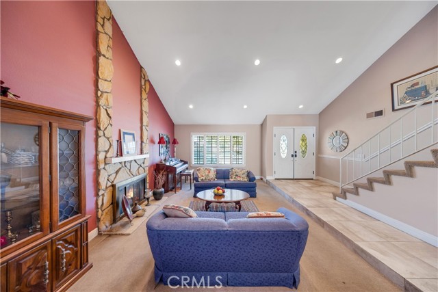 Image 9 of 45 For 5156 Edgemont