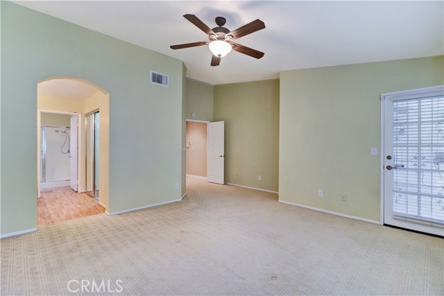 1946 Tamarack Lane, Hemet CA: https://media.crmls.org/medias/b7343ea7-5728-46f4-b536-479b80deb5b3.jpg