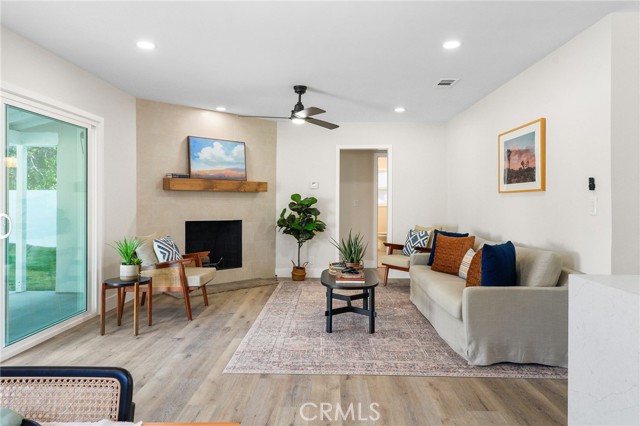 Detail Gallery Image 11 of 51 For 7048 Mclennan Ave, Lake Balboa,  CA 91406 - 4 Beds | 2 Baths