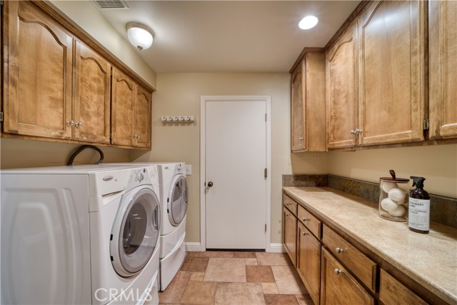 Indoor laundry room