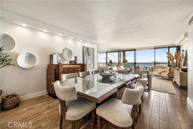 Detail Gallery Image 8 of 34 For 1750 E Ocean Bld #209,  Long Beach,  CA 90802 - 2 Beds | 2 Baths