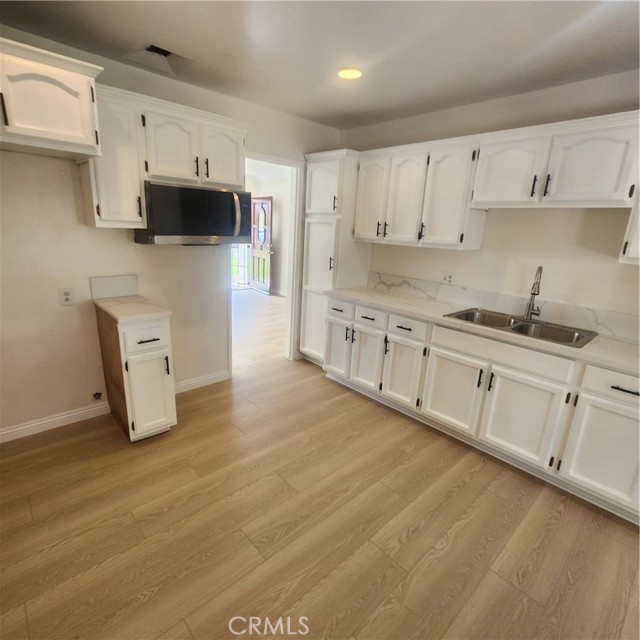 11413 Horton Avenue, Downey CA: https://media.crmls.org/medias/b73484f0-f668-4772-9503-e33070196fc0.jpg