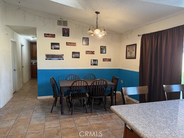 Detail Gallery Image 6 of 17 For 14445 Susana Ct, Moreno Valley,  CA 92553 - 4 Beds | 2 Baths